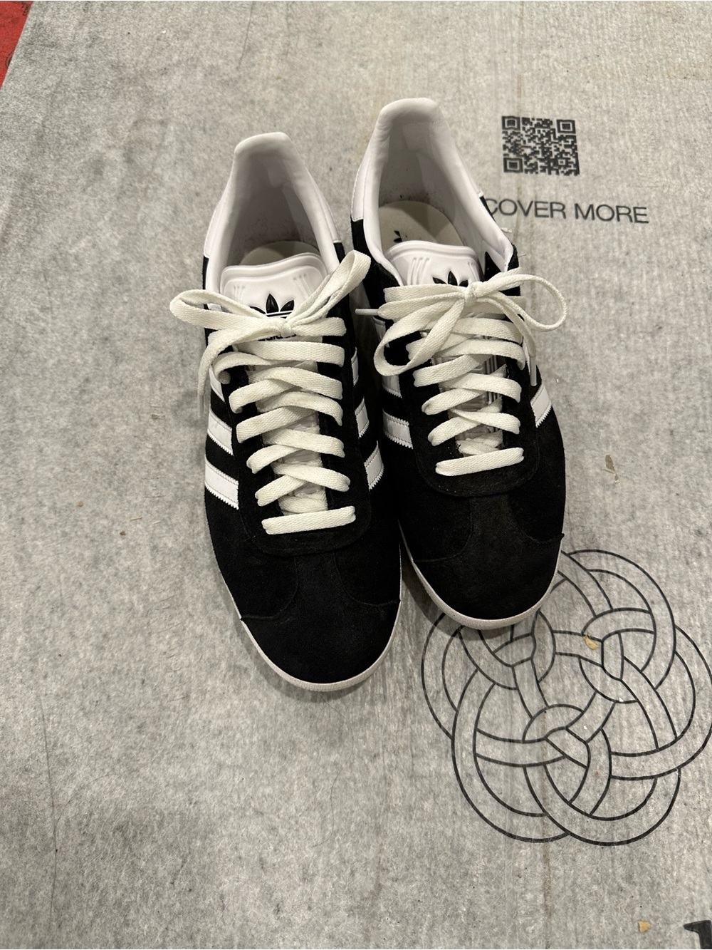 Adidas gazelle 11 black white shoes spezial vans Nike